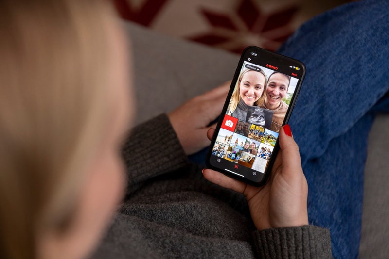 Kogan 10.1" Wi-Fi Digital Photo Frame with Frameo App (32GB, Black) Carousel 11