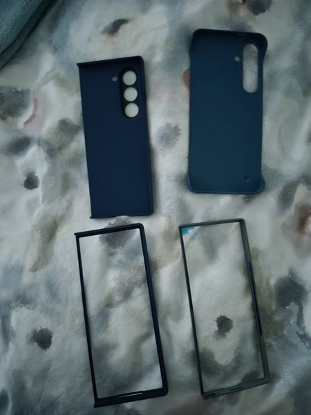Samsung galaxy fold 6 mint condition63000430178691113