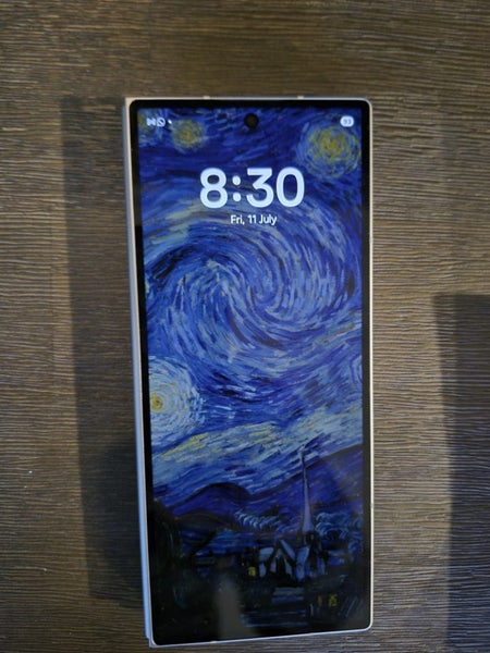 Samsung galaxy fold 6 mint condition63000430178691114