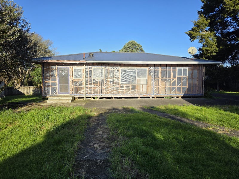 Image 2 of 50