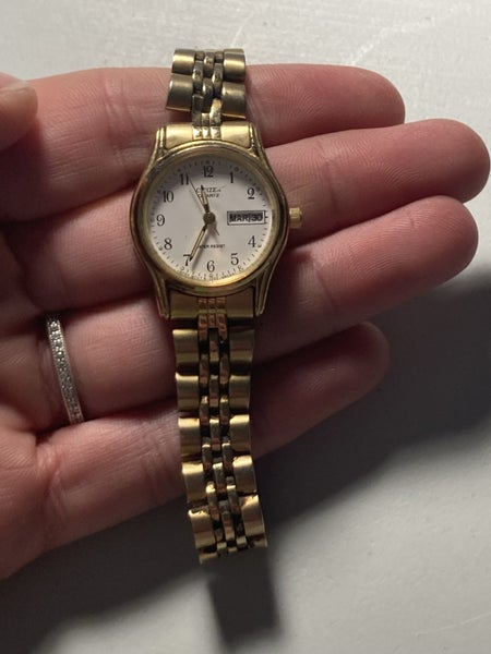 Vintage citizen quartz watch Carousel 1