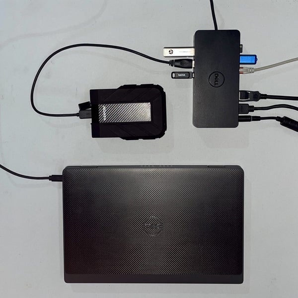 Dell D6000 USB-c DockIng Station, Power adapter Included Carousel 1