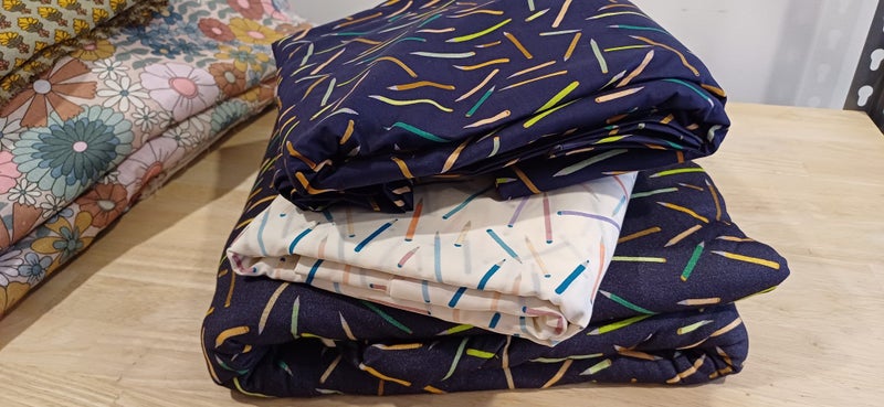 NEW FABRIC CLEAROUT - LIBERTY OF LONDON COTTON SKETCH $1 Reserve Carousel 5