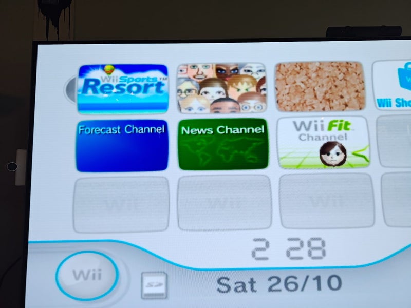 Wii console (GameCube compatible) Carousel 2