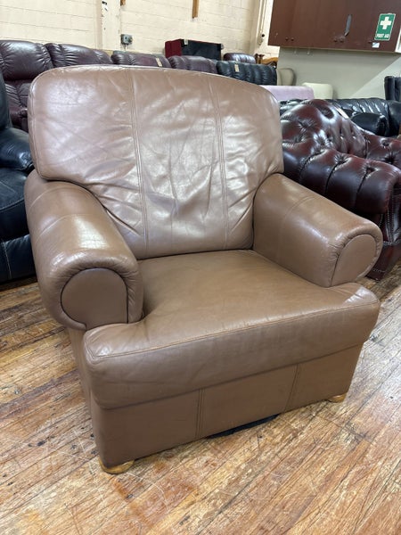 Vintage Brown Genuine Leather Armchair Carousel 16