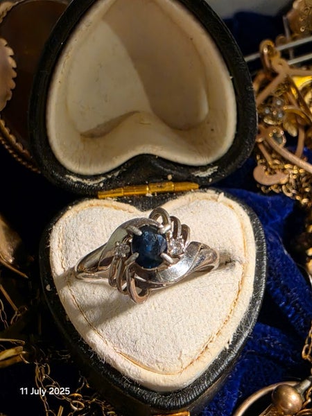 $1 Pure Platinum Diamond and Sapphire Ring 2.61gm63004051552258111