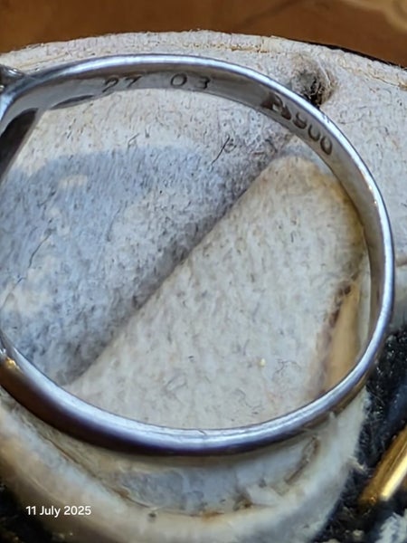 $1 Pure Platinum Diamond and Sapphire Ring 2.61gm63004051552258114