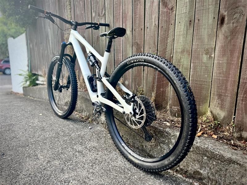 2023 Specialized Stumpjumper Evo Expert - S5 (XL) - Fox Performance Elite Build63001868837377111