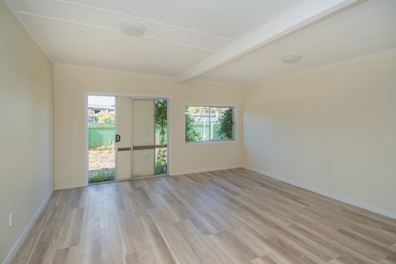 Basically brand new!63612940203779112