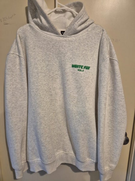 White Fox Hoodie Size M/ L630037583571221126