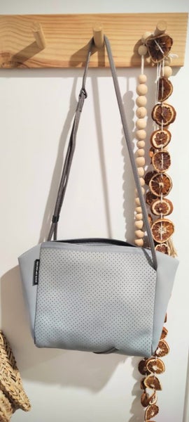 NWOT State of Escape bag63003850824193112