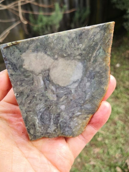 Nelson Nephrite Diopside Pounamu greenstone carving slab with chromite Carousel 1