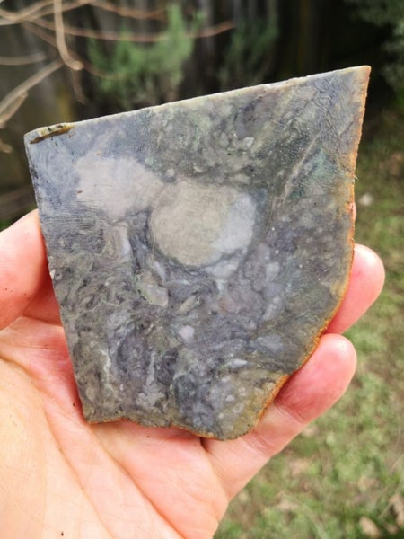 Nelson Nephrite Diopside Pounamu greenstone carving slab with chromite Carousel 2