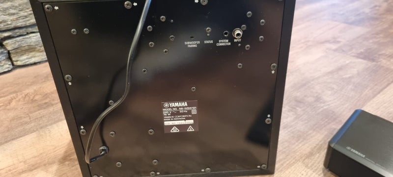 Yamaha sound bar & sub woofer Carousel 8