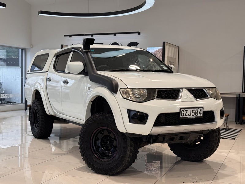 2013 Mitsubishi Triton 4WD 2.5 6MT NZ New636125285647381123