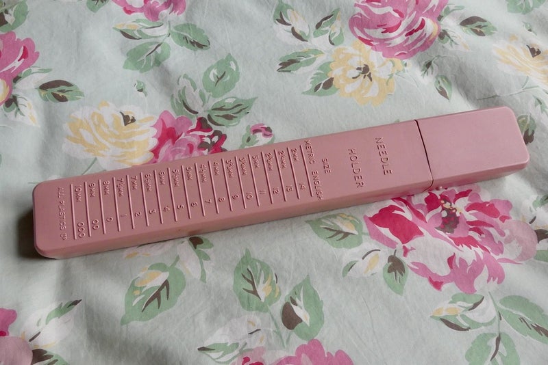 Pink Vintage Knitting Needle Holder Carousel 3