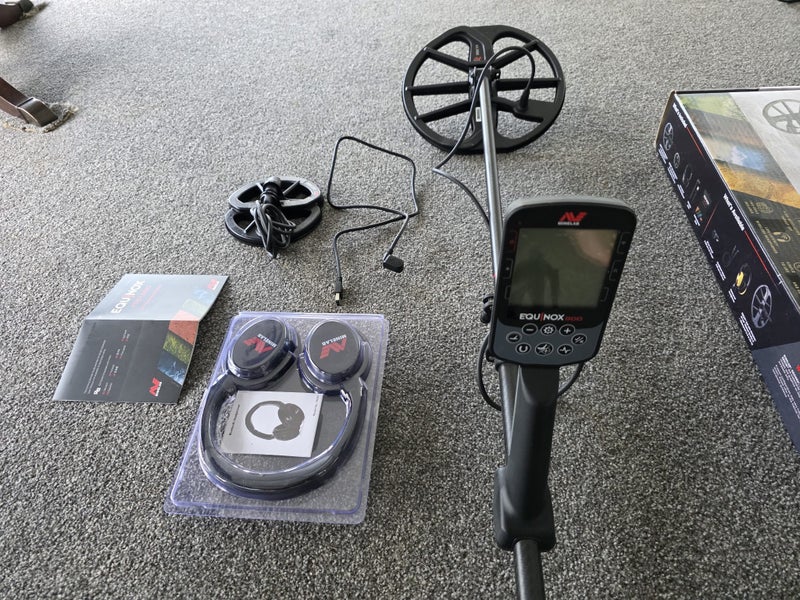 Minelabs equinox 900 Carousel 1