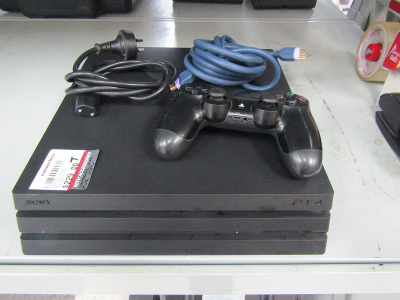 PS4 CONSOLE SONY PRO 1TB CUH7002B SW: 12.50 A1699887-1 Carousel 1