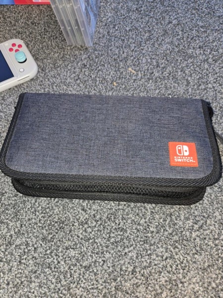 Switch Lite *Zacian and Zamazenta edition* Carousel 2