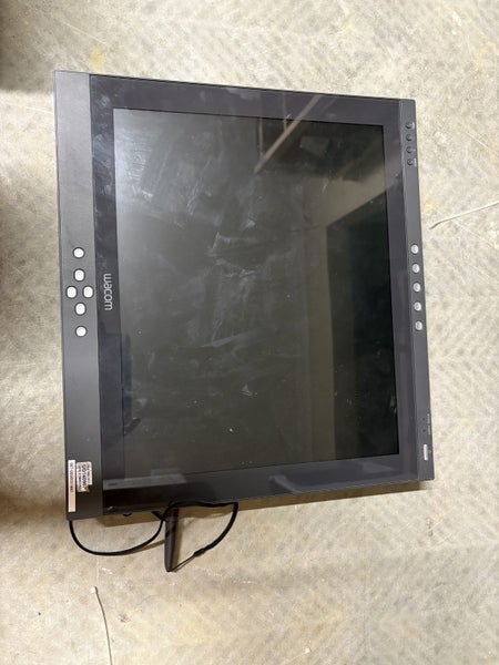 Wacom Tablet 17” DTF-720A Carousel 2