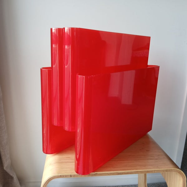 ORIGINAL 1970s KARTELL MAGAZINE RACK OR RECORD HOLDER Carousel 2