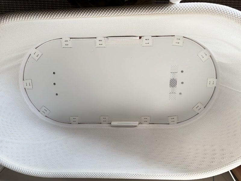 Snoo Bassinet less than a year old excellent condition!63617609867138112