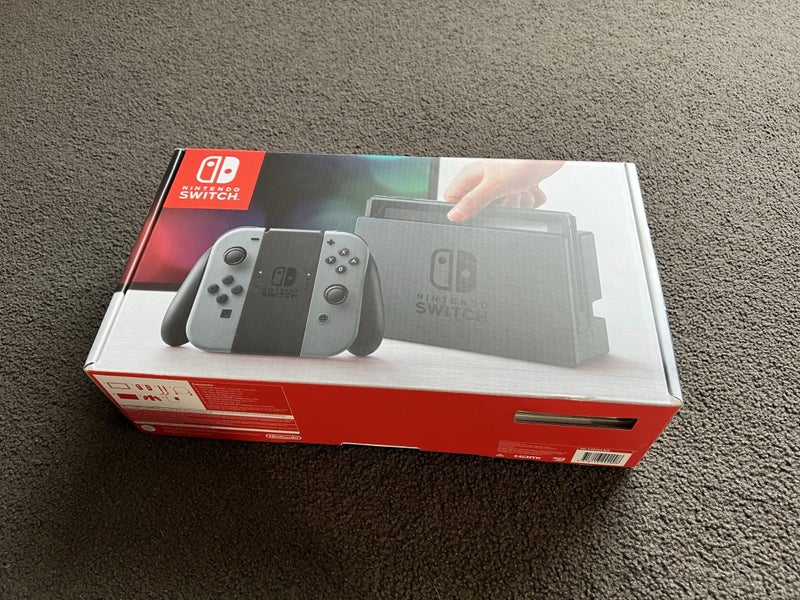Nintendo Switch - 1st gen Carousel 1