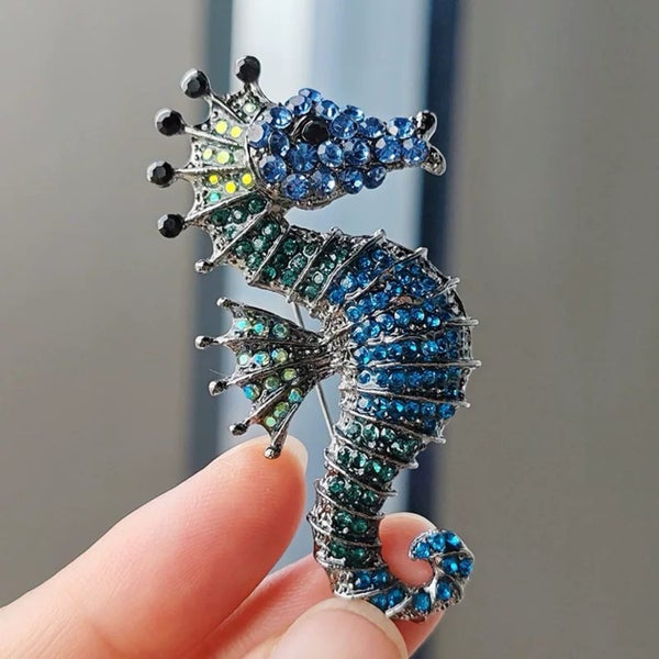 Colorful Seahorse Brooch – Ocean-Inspired Statement Pin Carousel 2