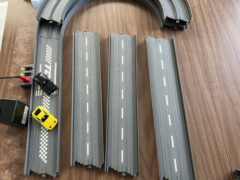 Tyco TCR 300 ZX Challenge Slotless car racing set Carousel 2