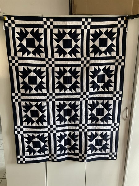Baby quilt Carousel 1