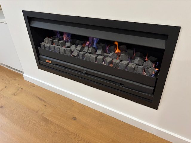 Jetmaster 1200 Mk 2 LPG Gas Fire With Remote Control and Flue Carousel 2