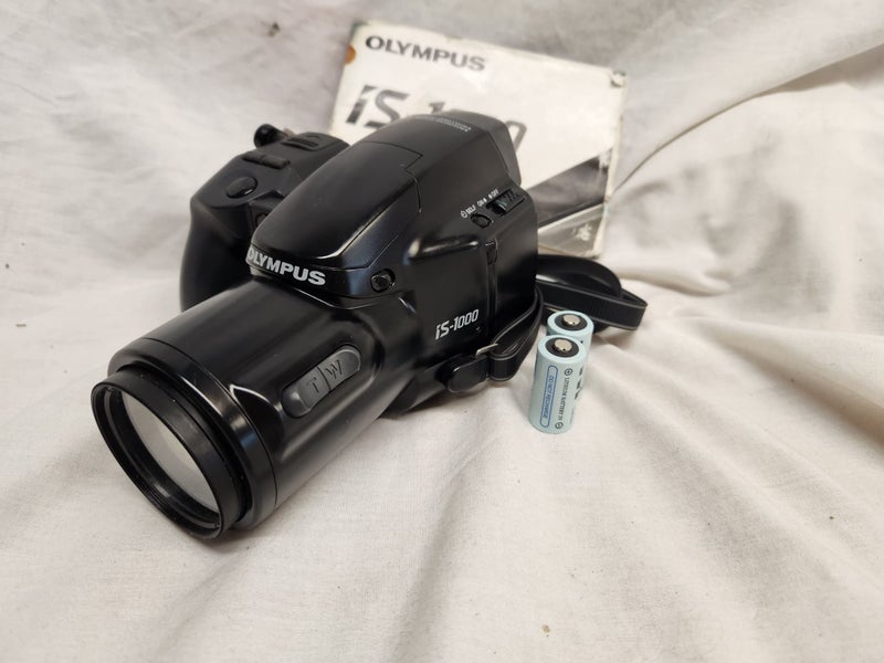 Olympus IS 1000 35mm Film Camera with 35-135 mm Lens 1:4.5 -5.6 SLR Hybrid Carousel 1