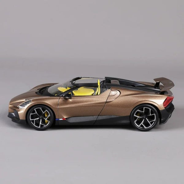 New In Stock Bburago 1:18 Bugatti W16 Mistral Gold Version Alloy Miniature Bugat Carousel 2