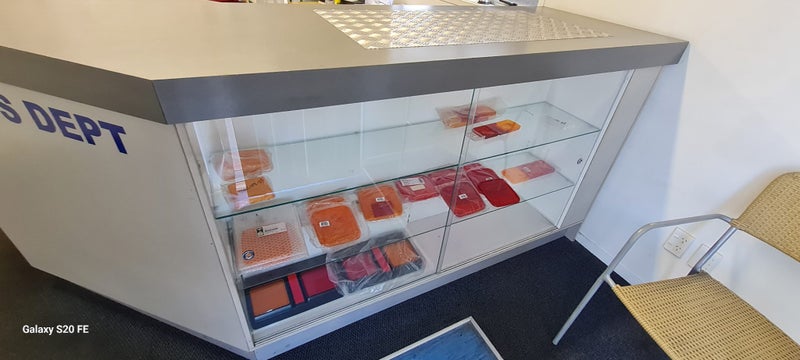 Reception/Parts Desk63614420785409113