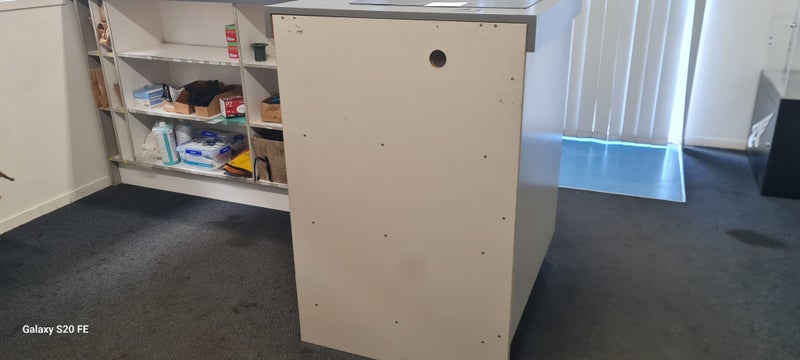 Reception/Parts Desk63614420785409114