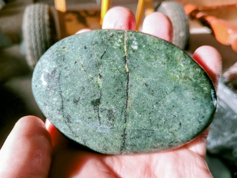 Pounamu cobble Carousel 2