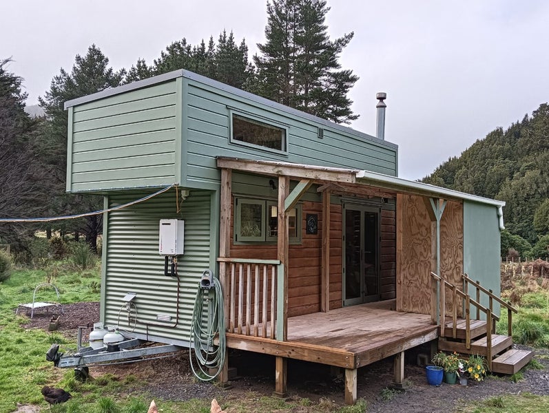 Tiny House Carousel 1