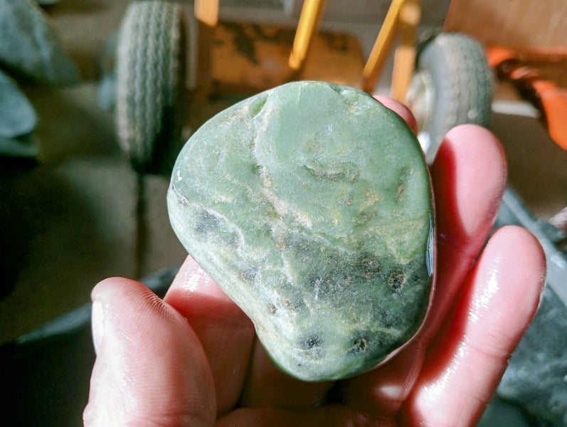 Pounamu cobble Carousel 1