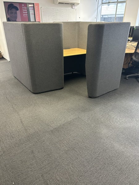 Quiet Desk Pods63612477929730112