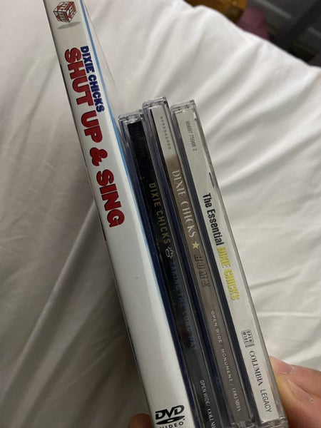 * bulk buy DIXIE CHICKS CDS & DVD ** Carousel 2