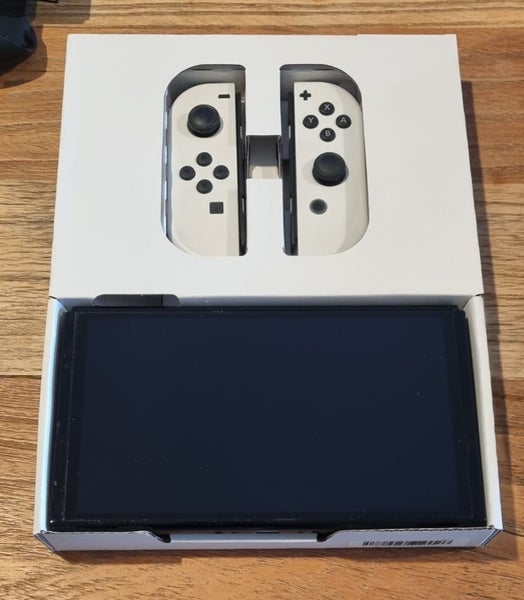 Nintendo Switch OLED - like new Carousel 1