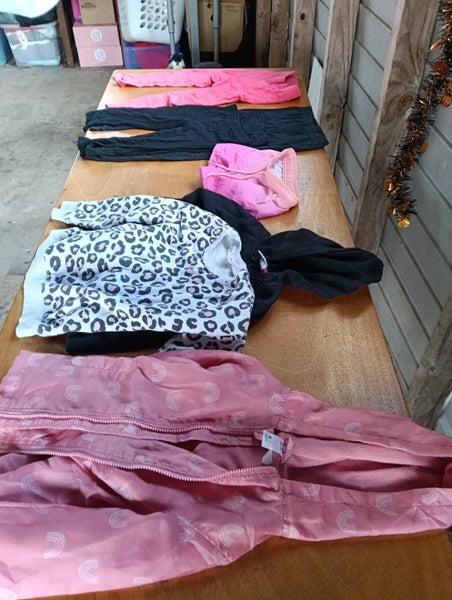 Girls bulk lot of 4-6 yo. 8 items. Jumpers, jacket, pabts Carousel 1