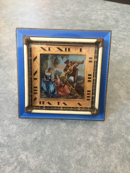 A RARE ANTIQUE EUROPEAN ENAMELLED CLOCK HAND DECORATED Carousel 1
