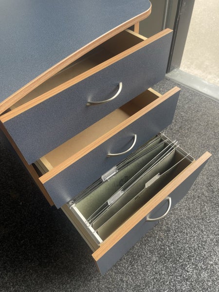 Student/Office Desk & Chair Carousel 4