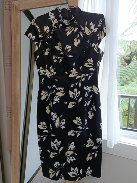 CUE size 10 satin dress636137717268501112