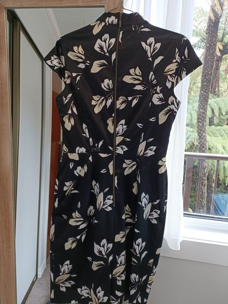 CUE size 10 satin dress63613771726850111