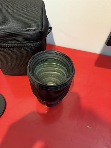 Sigma 85mm 1.4 DG Lens (EF Mount)63616999497091112