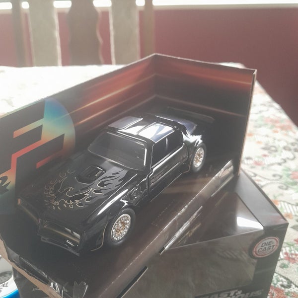 PONTIAC FIREBIRD 1/32 DIECAST Carousel 1