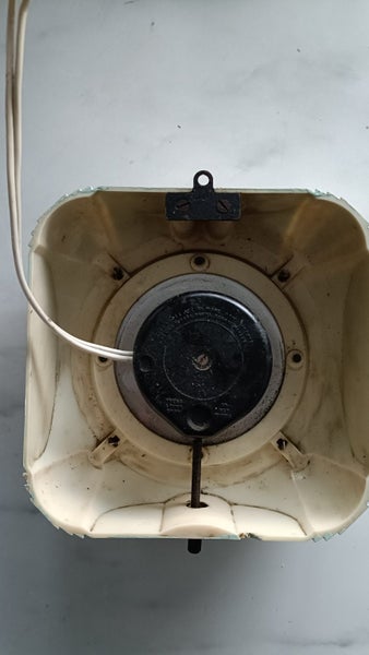 Genalex Antique clock Carousel 3