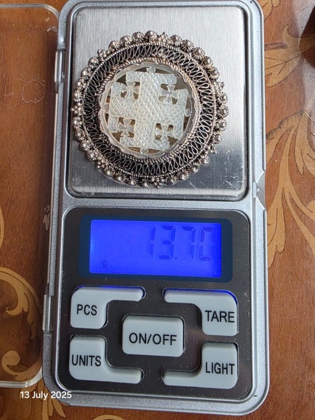 $1 Antique Jerusalem Mother of Pearl & Sterling Silver Brooch 13.70gm Carousel 9
